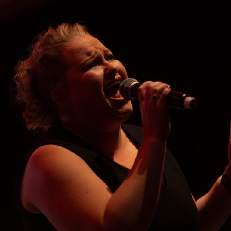 Maureen Zingt